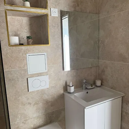 De Charme Апартаменты *