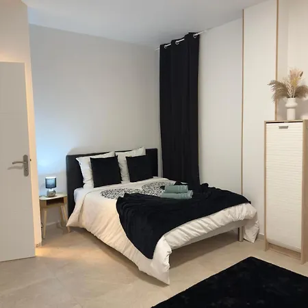 De Charme Apartman Versailles