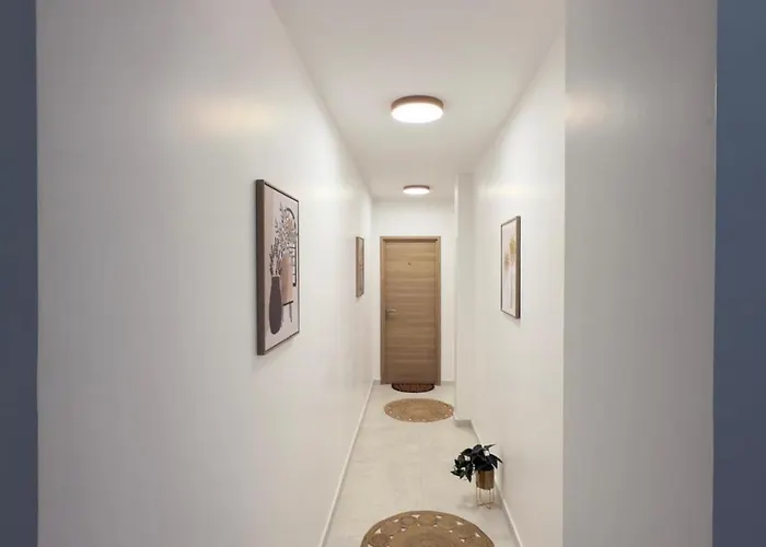 Studio De Charme Versailles 아파트 베흑사이으